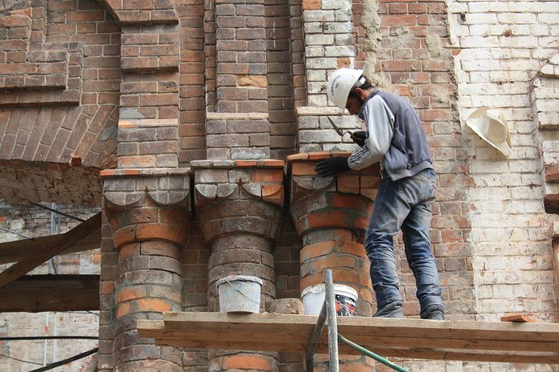 Реставрация кирпичного фасада